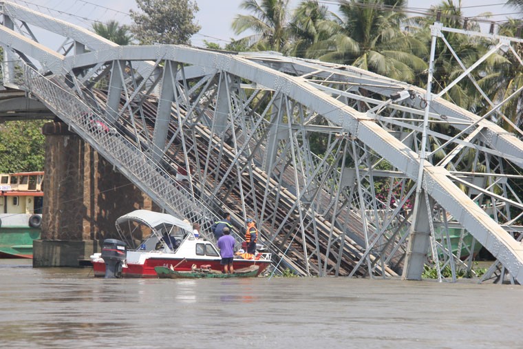 Lai tau gay tham nan sap cau Ghenh khai gi?-Hinh-2